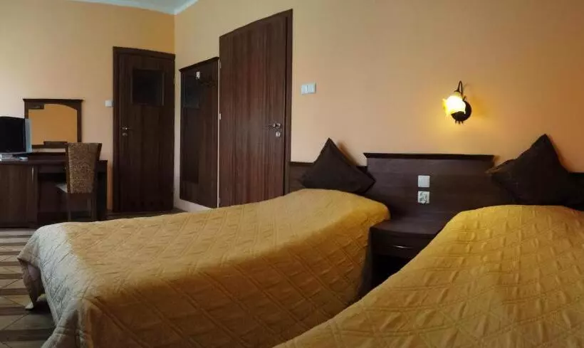 Aamiaismajoitus (B&B) Pokoje Gościnne Akacja