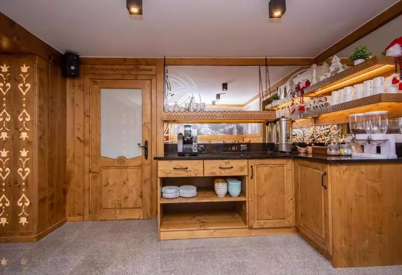 Aamiaismajoitus (B&B) Pokoje Gościnne Zosia