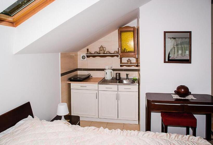 تختخواب و صبحانه Willa Alba