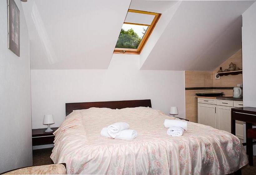 تختخواب و صبحانه Willa Alba