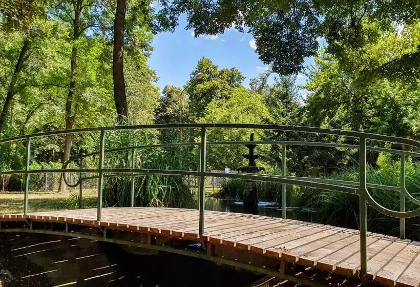 Dworek Brodowo Restauracja Hotel Przyjęcia