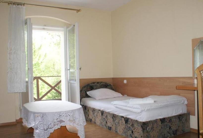 Dworek Brodowo Restauracja Hotel Przyjęcia