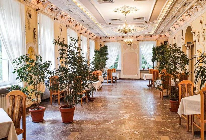 Dworek Brodowo Restauracja Hotel Przyjęcia