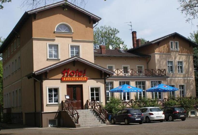 Dworek Brodowo Restauracja Hotel Przyjęcia