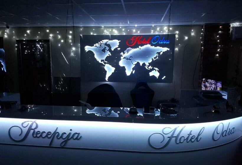 בית מלון כפרי H Odra Nowa Sól