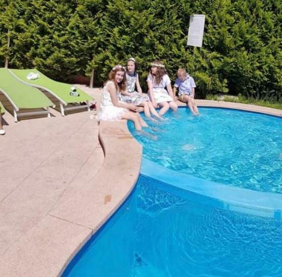 בית מלון כפרי Polonez W Rymaniu