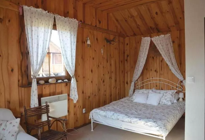 Hotelli Ranczo W Dolinie