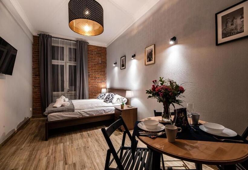 Lubomirskiego 23 Residence Great Location, 10 Min To Main Square By Foot, Right Next To Main Rail