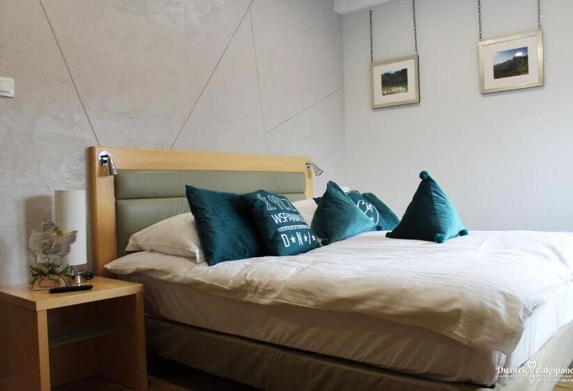 펜션 Dworek Zakopane