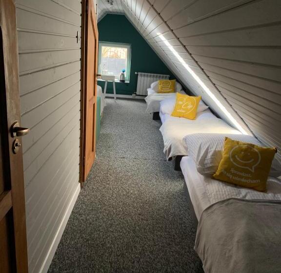 펜션 Dworek Zakopane