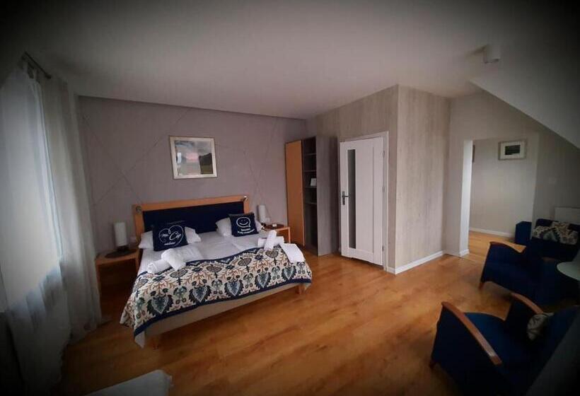 펜션 Dworek Zakopane