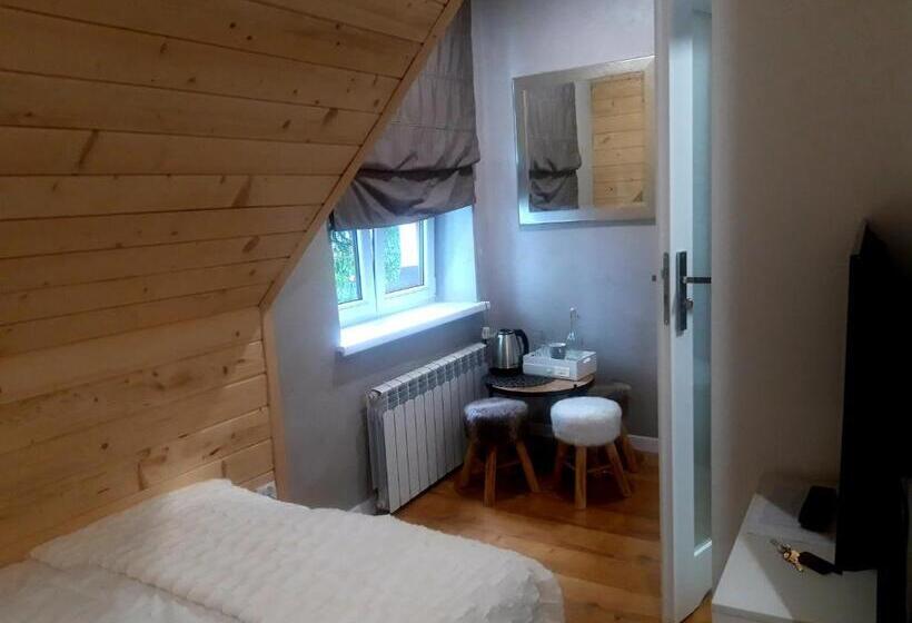 펜션 Dworek Zakopane