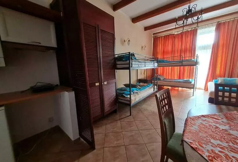 Majatalo Pensjonacik Ogrody