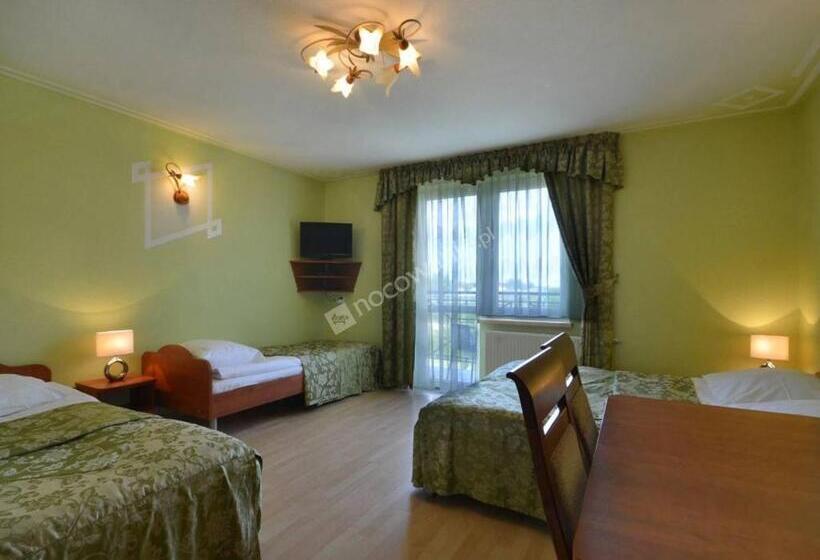 פנסיון Villa Dora