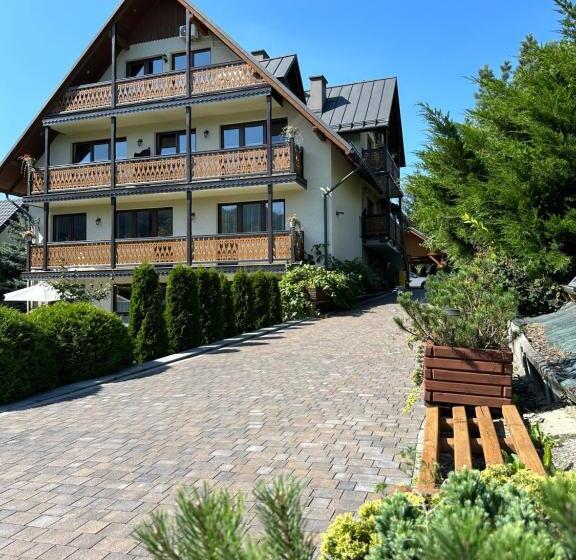 Majatalo Willa Aurinia