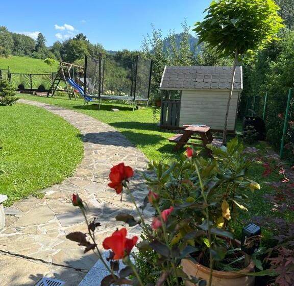 Majatalo Willa Aurinia