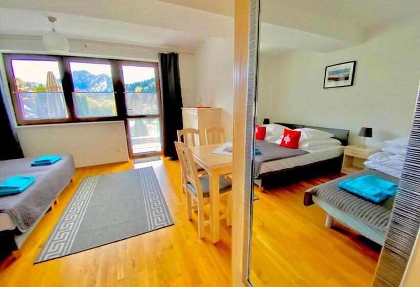 Majatalo Willa Aurinia