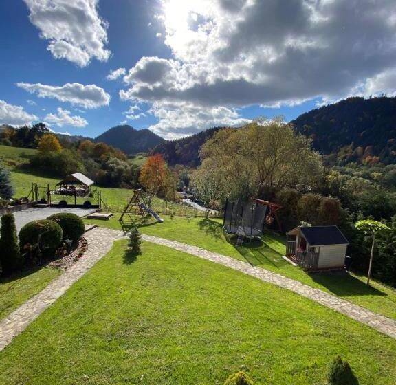 Majatalo Willa Aurinia