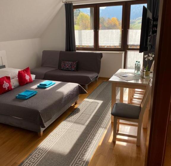 Majatalo Willa Aurinia