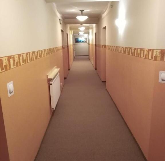 Pensjonat I Restauracja Nowak