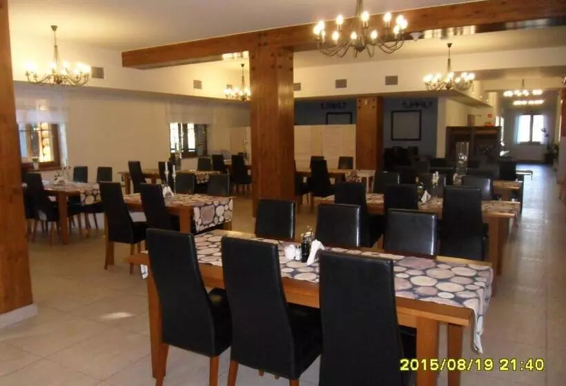 Retkeilymaja Karczma Dolina Pstrąga