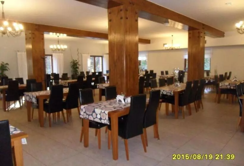 Retkeilymaja Karczma Dolina Pstrąga