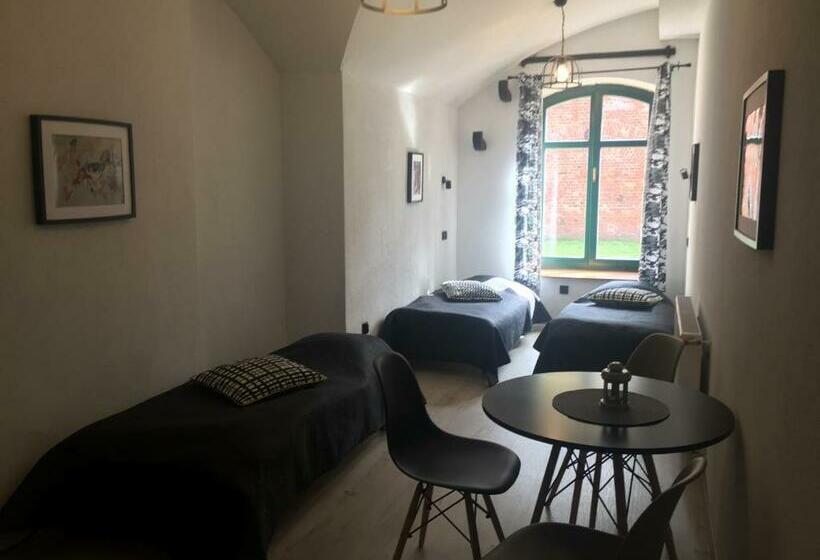 Hostel Twierdza Toruń   Fort Iv