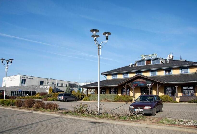 הוסטל Weranda Rooms