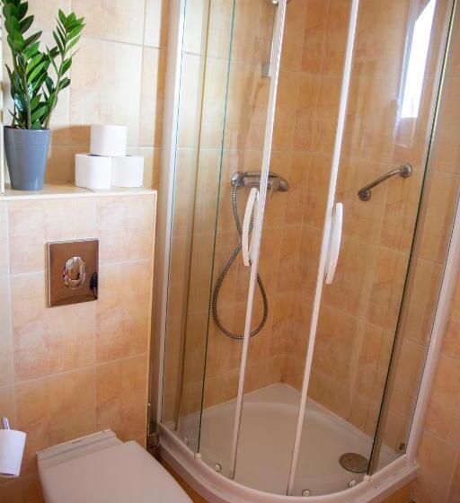 הוסטל Weranda Rooms