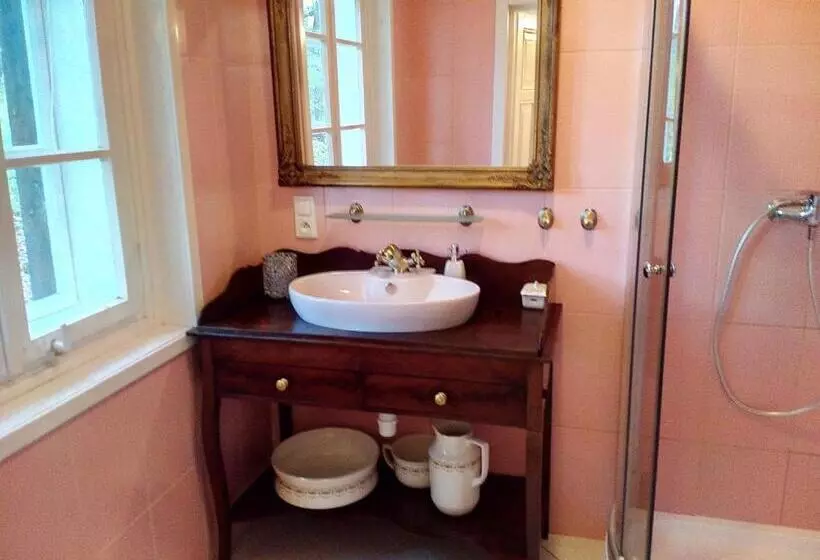 Aamiaismajoitus (B&B) Dworek Ojca Mateusza