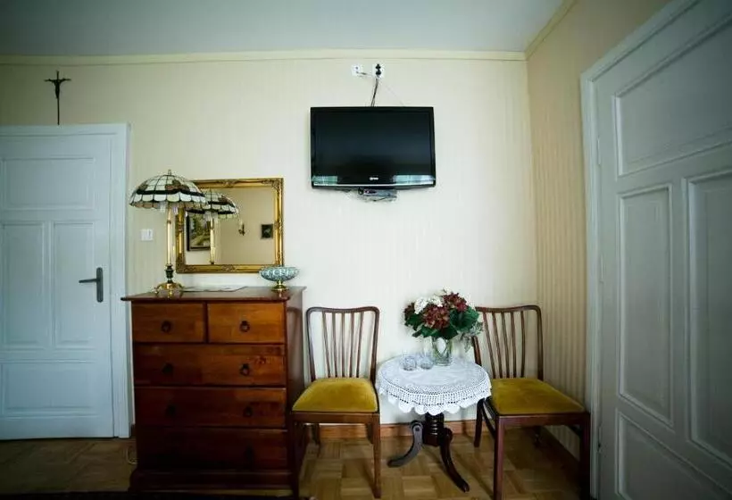 Aamiaismajoitus (B&B) Dworek Ojca Mateusza