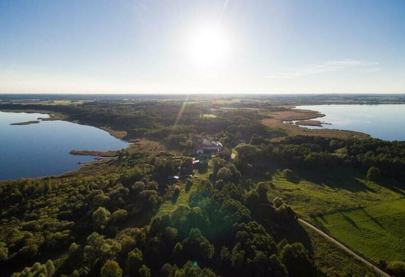 تختخواب و صبحانه Folwark łuknajno Nad Jeziorem śniardwy