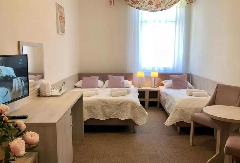 Aamiaismajoitus (B&B) Villa Antica