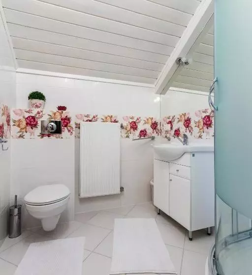 Aamiaismajoitus (B&B) Villa Cynamon