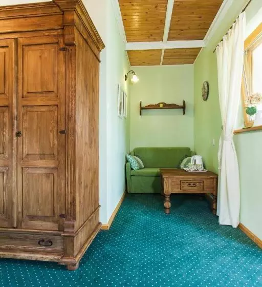 Aamiaismajoitus (B&B) Villa Cynamon