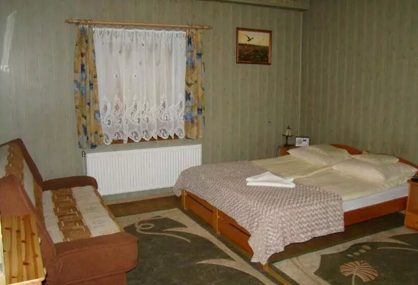 Aamiaismajoitus (B&B) Willa Stenia Apartamenty
