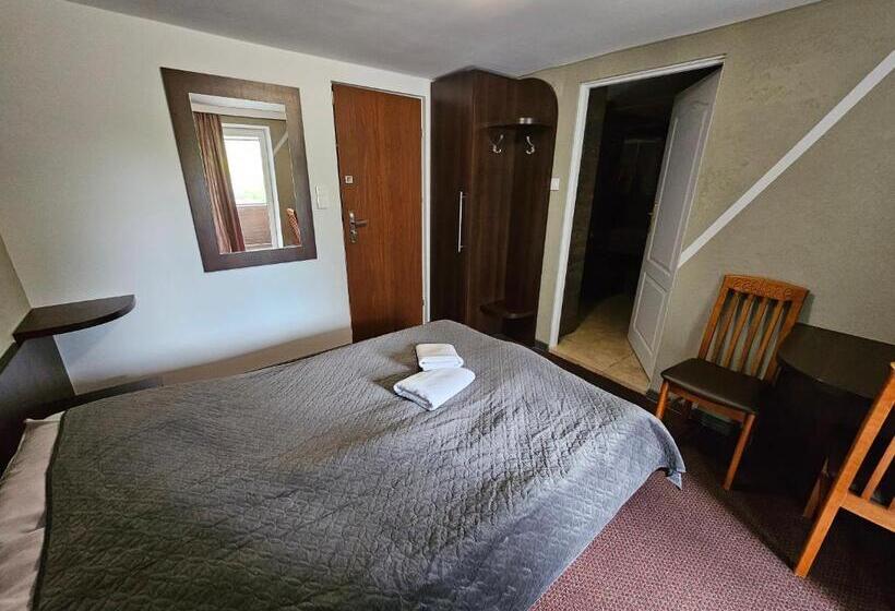 تختخواب و صبحانه Zacisze