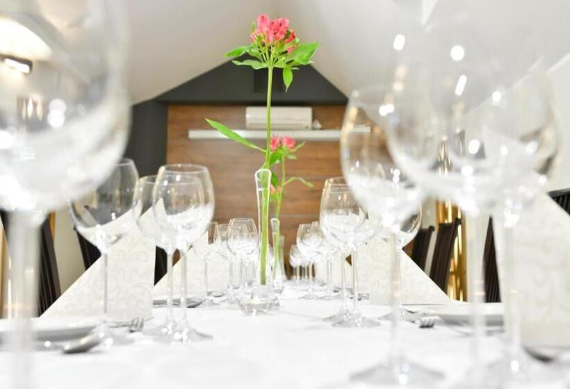 בית מלון כפרי Capitol