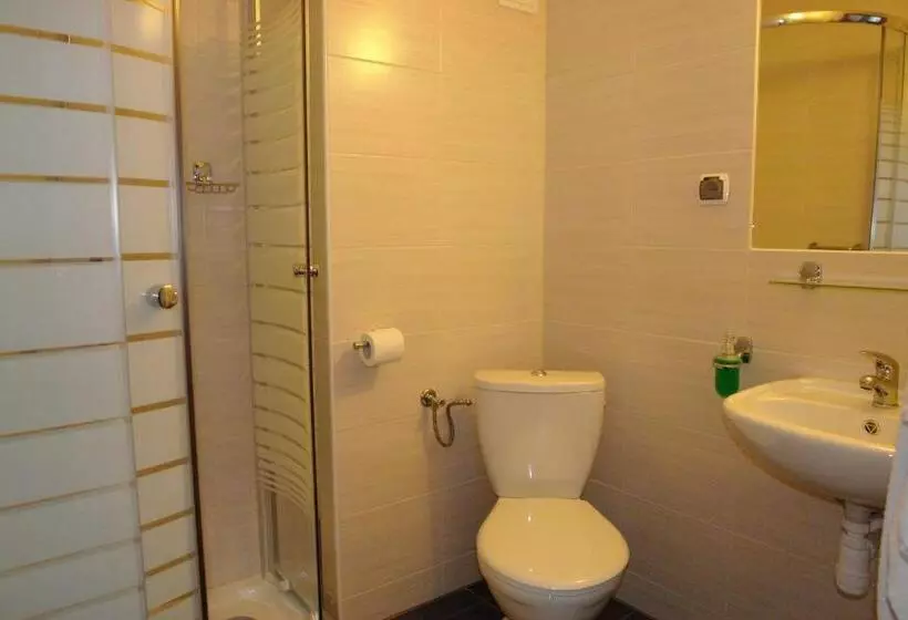 Hotel Junior