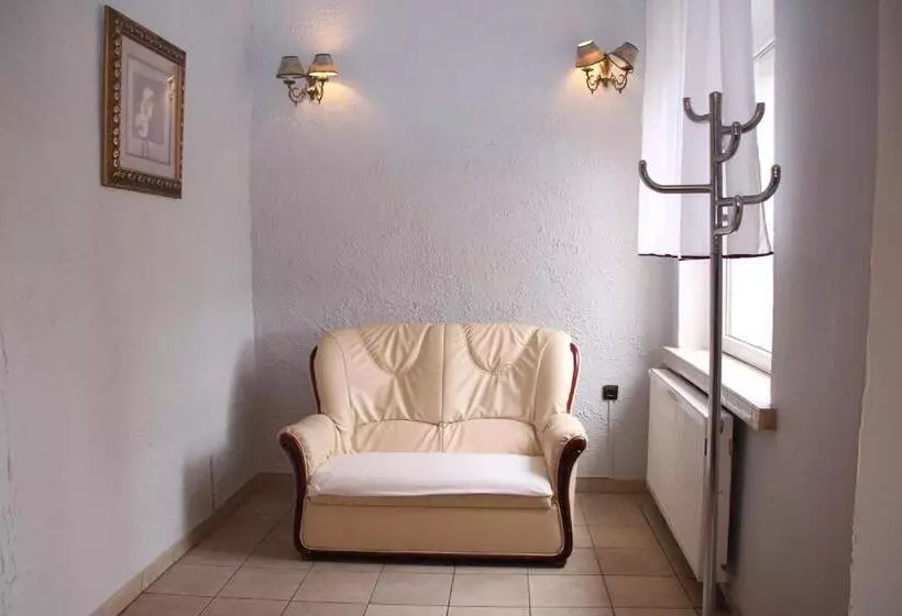 Motelli Zajazd Pod Kominkiem   Brzoza Koło Torunia