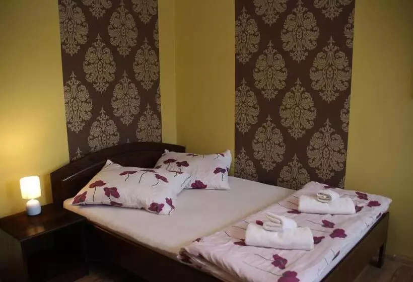 Motelli Zajazd Pod Kominkiem   Brzoza Koło Torunia