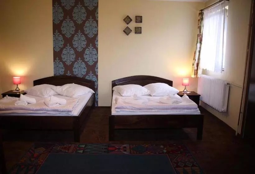 Motelli Zajazd Pod Kominkiem   Brzoza Koło Torunia