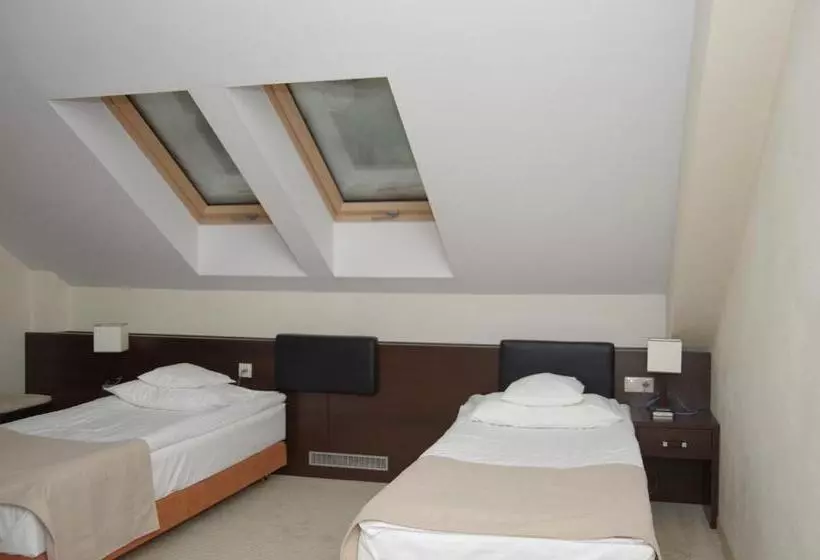 リゾートホテル 4 Pory Roku & Spa