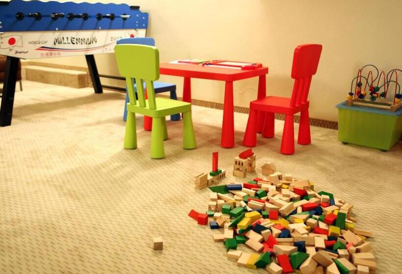 استراحتگاه 4 Pory Roku & Spa