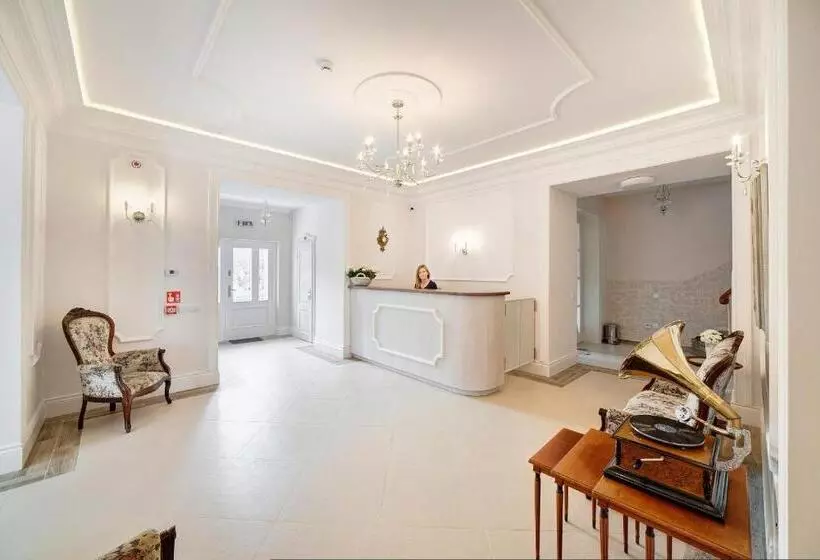 リゾートホテル Leśna Polana