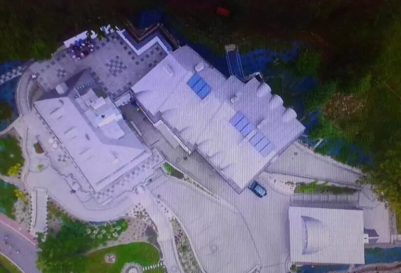 リゾートホテル Leśna Polana