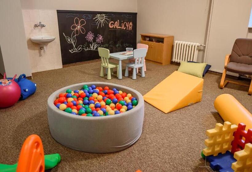 리조트 Ośrodek Szkoleniowo Wypoczynkowy Galicya