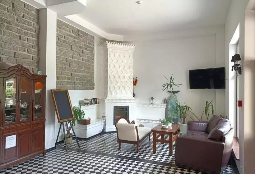 استراحتگاه Willa Magnat