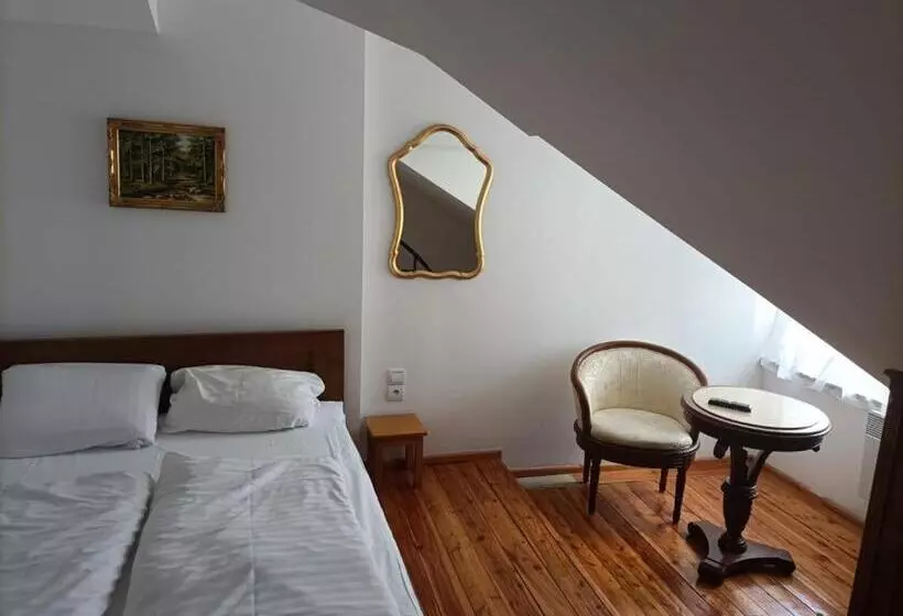 استراحتگاه Willa Magnat