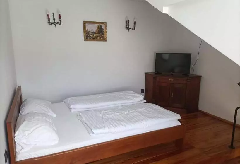 استراحتگاه Willa Magnat